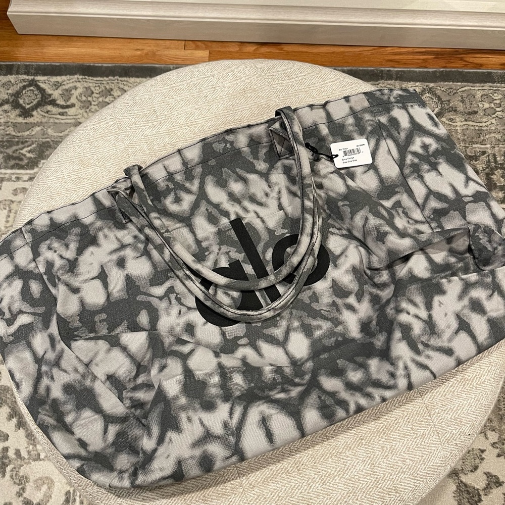 ALO Tote Bag *NWT*